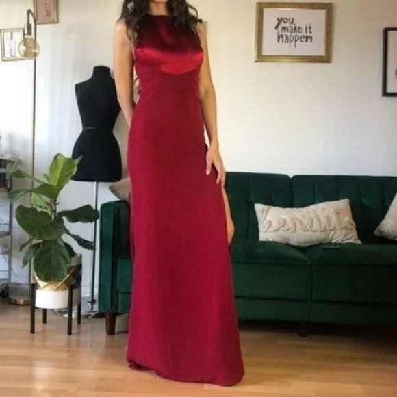 Burgundy Night Gown ft Low Back & Slit Prom Dress Wedding Guest Bridesmaid - Picture 4 of 5